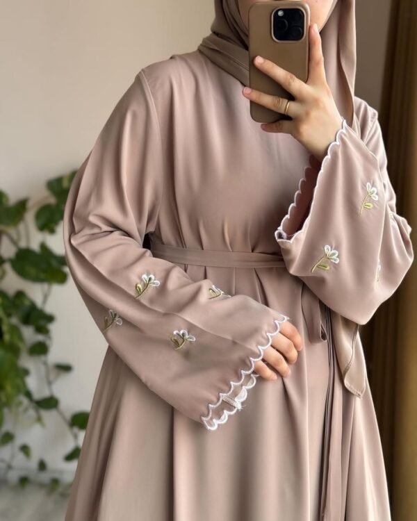 Elegant New Abaya & Hijab - Image 6