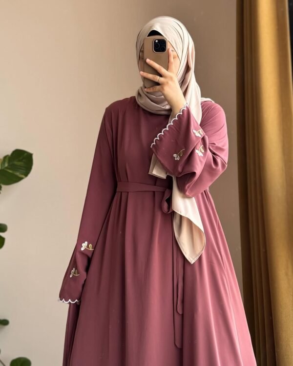 Elegant New Abaya & Hijab - Image 5