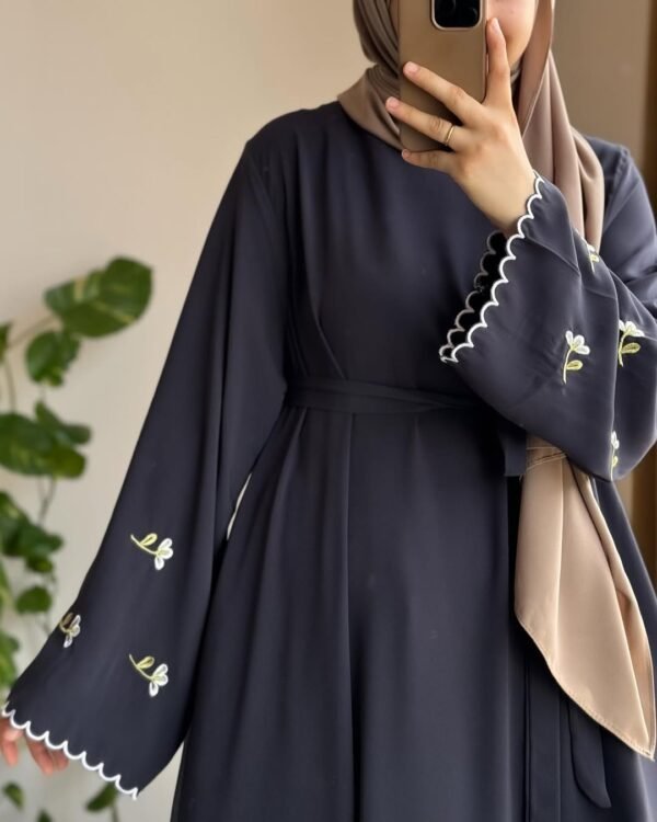 Elegant New Abaya & Hijab - Image 8