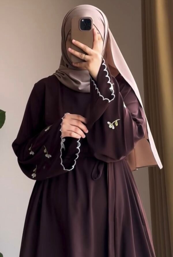 Elegant New Abaya & Hijab - Image 3